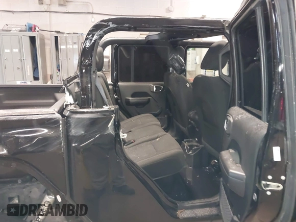 2021 Jeep Gladiator Willys with VIN 1C6HJTAGXML514043, listed as a IAAI auction lot 41869052 with 37,783 mi miles. Bid and sale history available at carsss.com. Image 8.