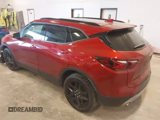 2021 Chevrolet Blazer LT z VIN 3GNKBJRS2MS520283, wystawiony jako IAAI lot #42059583 z przebiegiem 81 284 mil mil oraz . Historia ofert i sprzedaży dostępna na DreamBid. Obrazek 3.