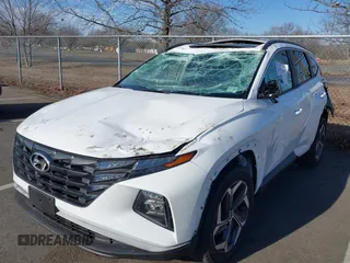 2022 Hyundai Tucson SEL with VIN 5NMJFCAE7NH085117, listed as a IAAI auction lot 41592496 with 16,576 mi miles. Bid and sale history available at carsss.com. Image 6.