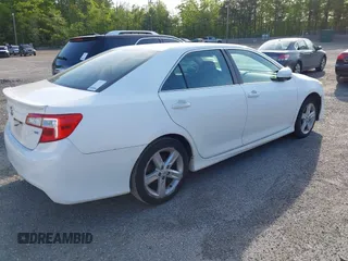 2012 Toyota Camry L with VIN 4T1BF1FK5CU533363, listed as a IAAI auction lot 42128577 with 1 mi miles. Bid and sale history available at carsss.com. Image 4.