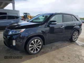2014 Kia Sorento SX Limited with VIN 5XYKW4A71EG524320, listed as a Copart auction lot 66888375 with 136,568 mi miles and Clean title. Bid and sale history available at DreamBid. Image 1.