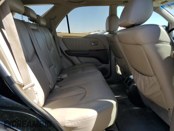 2003 Lexus RX 300 with VIN JTJHF10U530311757, listed as a Copart auction lot 61679804 with 185,581 mi miles and Salvage Title. Bid and sale history available at carsss.com. Image 10.