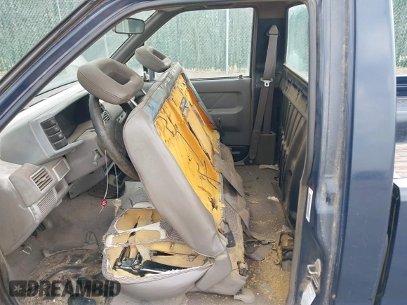 1992 Isuzu Pickup S z VIN 4S1CL11L6N4220965, wystawiony jako IAAI lot #41884618 z przebiegiem 212 385 mil mil oraz . Historia ofert i sprzedaży dostępna na DreamBid. Obrazek 8.