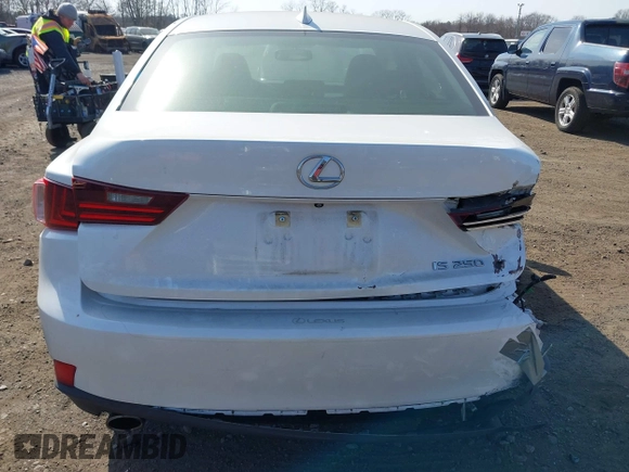 2015 Lexus IS 250 with VIN JTHBF1D23F5071504, listed as a IAAI auction lot 41791660 with 51,031 mi miles and . Bid and sale history available at carsss.com. Image 18.