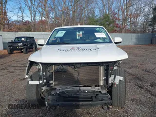 2022 Ford Expedition XLT with VIN 1FMJU1JT1NEA27995, listed as a IAAI auction lot 40935076 with 154,139 mi miles. Bid and sale history available at carsss.com. Image 13.