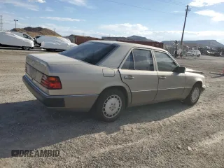 1993 Mercedes-Benz E Class with VIN WDBEA32E2PB985394, listed as a Copart auction lot 65040584 with 260,519 mi miles and Salvage Title. Bid and sale history available at carsss.com. Image 3.