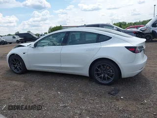2020 Tesla Model 3 Standard Range Plus z VIN 5YJ3E1EA3LF794276, wystawiony jako IAAI lot #42390409 z przebiegiem 51 924 mil mil oraz . Historia ofert i sprzedaży dostępna na DreamBid. Obrazek 15.