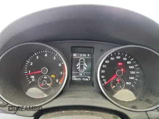 2011 Volkswagen Golf с VIN WVWDA7AJ5BW022123, выставлен на аукционе Copart как лот 63575615 с пробегом 138 225 миль миль и Списание • Salvage title. История ставок и продаж доступна на DreamBid. Изображение 9.
