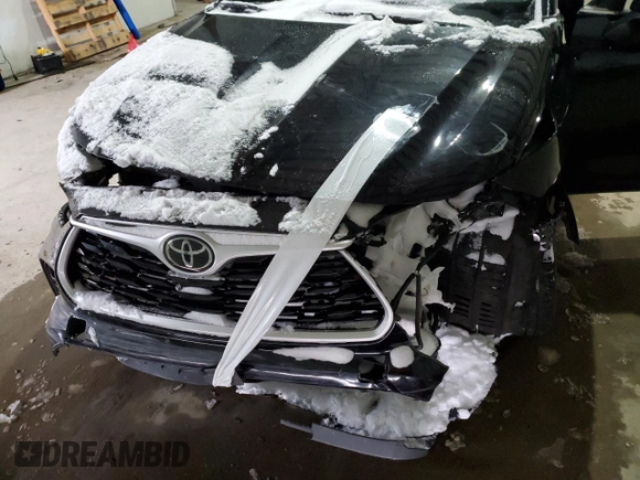 2021 Toyota Highlander XLE with VIN 5TDHZRBHXMS554620, listed as a Copart auction lot 45328635 with 67,262 mi miles and Salvage title. Bid and sale history available at DreamBid. Image 13.