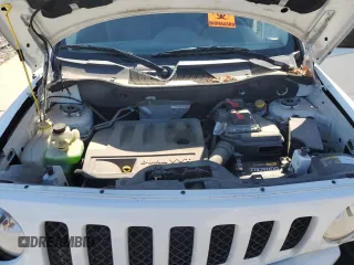 2015 Jeep Patriot High Altitude with VIN 1C4NJRFB5FD169156, listed as a Copart auction lot 50393335 with 122,233 mi miles and Salvage title. Bid and sale history available at DreamBid. Image 11.