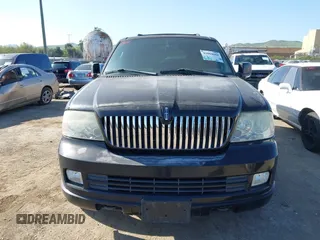 2006 Lincoln Navigator Luxury with VIN 5LMFU27536LJ25912, listed as a IAAI auction lot 42004689 with 160,020 mi miles. Bid and sale history available at carsss.com. Image 6.