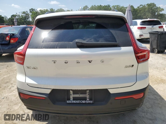 2024 Volvo XC40 Ultimate Dark Theme z VIN YV4L12UM7R2314522, wystawiony jako Copart lot #54007415 z przebiegiem 2 865 mil mil oraz Szkoda całkowita • Salvage title. Historia ofert i sprzedaży dostępna na DreamBid. Obrazek 6.