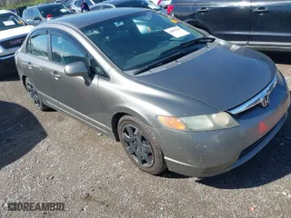 2006 Honda Civic Sdn LX with VIN 1HGFA16516L060197, listed as a IAAI auction lot 41855242 with 204,499 mi miles. Bid and sale history available at carsss.com. Image 1.