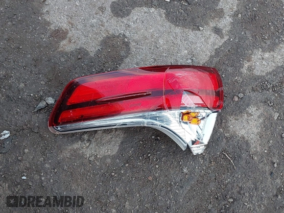 2019 Toyota Sienna XLE Auto Access Seat с VIN 5TDYZ3DC4KS994036, выставлен на аукционе IAAI как лот 41202859 с пробегом 163 605 миль миль и . История ставок и продаж доступна на DreamBid. Изображение 12.