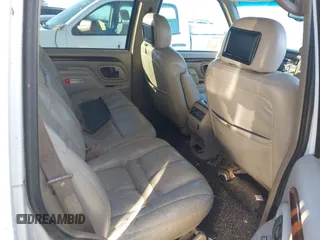 2000 Cadillac Escalade z VIN 1GYEK63R2YR230105, wystawiony jako IAAI lot #41575390 z przebiegiem 258 152 mil mil oraz . Historia ofert i sprzedaży dostępna na DreamBid. Obrazek 8.