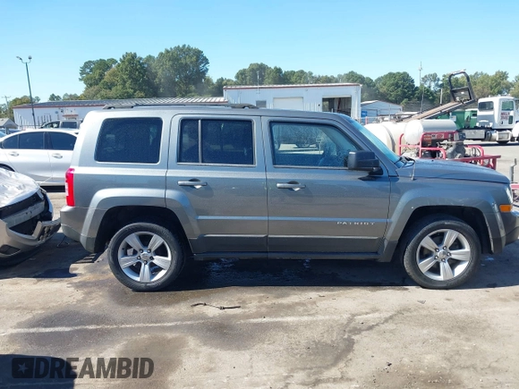 2013 Jeep Patriot Latitude with VIN 1C4NJPFB7DD254744, listed as a IAAI auction lot 40540820 with 129,465 mi miles and . Bid and sale history available at carsss.com. Image 13.
