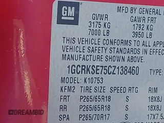 2012 Chevrolet Silverado 1500 LT with VIN 1GCRKSE75CZ138460, listed as a IAAI auction lot 42065032 with 1 mi miles. Bid and sale history available at carsss.com. Image 9.