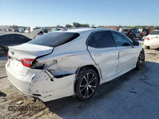 2020 Toyota Camry SE z VIN 4T1G11AK7LU985634, wystawiony jako Copart lot #44542155 z przebiegiem 54 494 mil mil oraz Nie do naprawy • Non repairable. Historia ofert i sprzedaży dostępna na DreamBid. Obrazek 3.