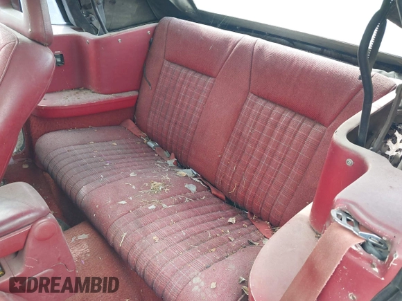 1989 Ford Mustang with VIN 1FABP44EXKF201329, listed as a IAAI auction lot 42536907 with 80,950 mi miles and . Bid and sale history available at DreamBid. Image 8.