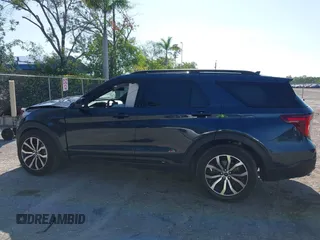 2022 Ford Explorer ST-Line z VIN 1FMSK7KH9NGB68860, wystawiony jako IAAI lot #42287420 z przebiegiem 25 579 mil mil oraz . Historia ofert i sprzedaży dostępna na DreamBid. Obrazek 15.