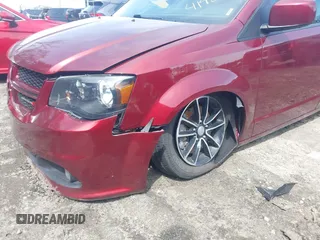 2019 Dodge Grand Caravan GT with VIN 2C4RDGEG3KR579133, listed as a IAAI auction lot 41934964 with 82,667 mi miles and . Bid and sale history available at DreamBid. Image 6.