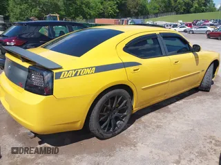 2006 Dodge Charger R/T with VIN 2B3KA53H36H347672, listed as a IAAI auction lot 42208502 with 86,386 mi miles and . Bid and sale history available at carsss.com. Image 4.