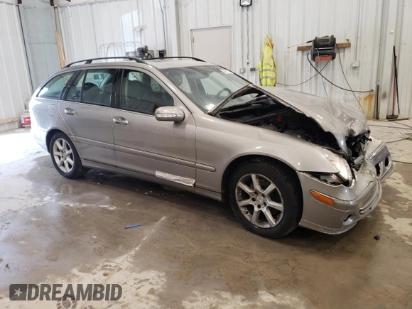 2005 Mercedes-Benz C 240 z VIN WDBRH81JX5F565395, wystawiony jako Copart lot #69967244 z przebiegiem 141 692 mil mil oraz Nie do naprawy. Historia ofert i sprzedaży dostępna na DreamBid. Obrazek 4.