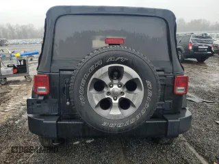 2018 Jeep Wrangler JK Unlimited Sahara with VIN 1C4HJWEG9JL927443, listed as a Copart auction lot 44987485 with 71,252 mi miles and Salvage Title. Bid and sale history available at carsss.com. Image 6.