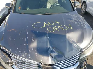 2017 Lincoln MKX Select with VIN 2LMPJ6KR6HBL33050, listed as a IAAI auction lot 41548295 with 38,490 mi miles. Bid and sale history available at carsss.com. Image 10.