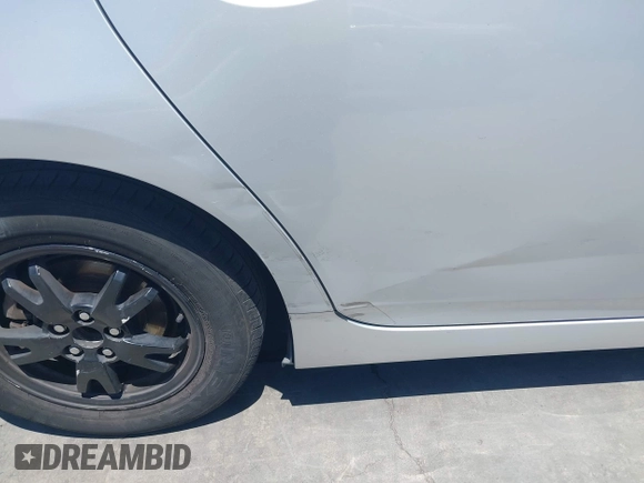 2015 Toyota Prius Four z VIN JTDKN3DU0F0415952, wystawiony jako IAAI lot #42402823 z przebiegiem 272 110 mil mil oraz . Historia ofert i sprzedaży dostępna na DreamBid. Obrazek 17.