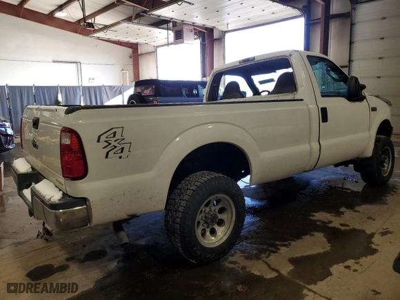 2004 Ford Super Duty F-250 XL with VIN 1FTNF21L94ED06700, listed as a Copart auction lot 87167674 with 173,308 mi miles and Salvage Title. Bid and sale history available at carsss.com. Image 3.