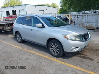 2013 Nissan Pathfinder Platinum with VIN 5N1AR2MM9DC664395, listed as a IAAI auction lot 42631512 with 136,335 mi miles and . Bid and sale history available at DreamBid. Image 1.