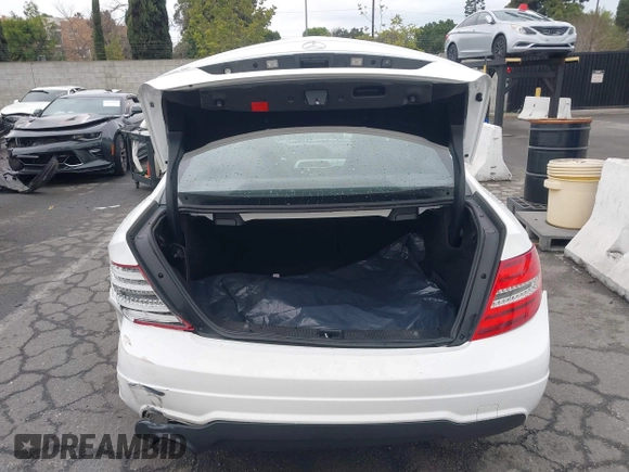 2015 Mercedes-Benz C-Class C 250 with VIN WDDGJ4HB0FG434661, listed as a IAAI auction lot 41766076 with 92,985 mi miles. Bid and sale history available at carsss.com. Image 16.