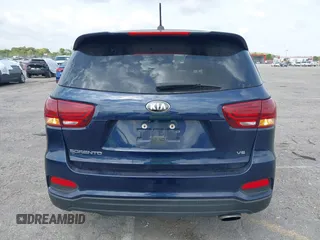 2019 Kia Sorento LX V6 with VIN 5XYPG4A57KG490476, listed as a IAAI auction lot 41867031 with 122,606 mi miles. Bid and sale history available at carsss.com. Image 16.