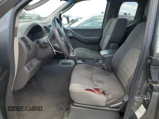 2007 Nissan Frontier SE z VIN 1N6AD06U77C418922, wystawiony jako Copart lot #56603015 z przebiegiem 354 484 mil mil oraz Szkoda całkowita • Salvage title. Historia ofert i sprzedaży dostępna na DreamBid. Obrazek 7.