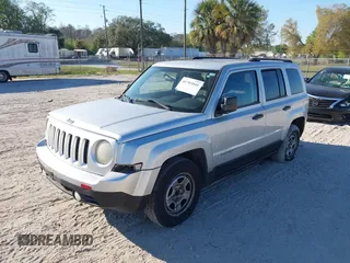 2011 Jeep Patriot Latitude with VIN 1J4NT1GA3BD220000, listed as a IAAI auction lot 41703041 with 138,945 mi miles. Bid and sale history available at carsss.com. Image 2.