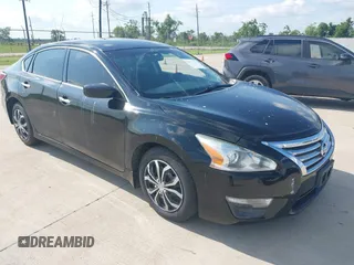 2015 Nissan Altima S z VIN 1N4AL3AP8FN862974, wystawiony jako IAAI lot #42406025 z przebiegiem 127 632 mil mil oraz . Historia ofert i sprzedaży dostępna na DreamBid. Obrazek 1.