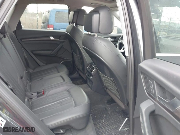 2018 Audi Q5 Premium Plus with VIN WA1BNAFY7J2225383, listed as a IAAI auction lot 41946803 with 72,127 mi miles. Bid and sale history available at carsss.com. Image 8.