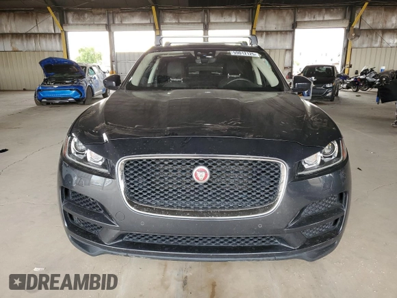 2019 Jaguar F-Pace 25t Prestige z VIN SADCK2FX6KA352301, wystawiony jako Copart lot #59012125 z przebiegiem 98 632 mil mil oraz Szkoda całkowita • Salvage title. Historia ofert i sprzedaży dostępna na DreamBid. Obrazek 5.
