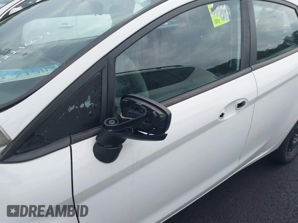 2011 Ford Fiesta SE с VIN 3FADP4BJ5BM207435, выставлен на аукционе IAAI как лот 42216633 с пробегом 147 812 миль миль и . История ставок и продаж доступна на DreamBid. Изображение 6.