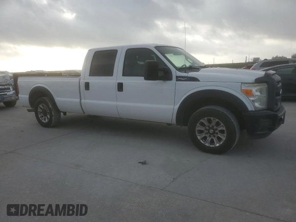 2015 Ford F-250 XL z VIN 1FT7W2A61FEC02885, wystawiony jako Copart lot #51786935 z przebiegiem 176 639 mil mil oraz Czysty tytuł • Clean title. Historia ofert i sprzedaży dostępna na DreamBid. Obrazek 4.