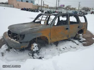 2001 Toyota 4Runner Limited with VIN JT3HN87R110354686, listed as a Copart auction lot 89009225 with 0 mi miles and Non Repairable. Bid and sale history available at carsss.com. Image 1.