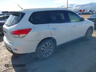 2013 Nissan Pathfinder S with VIN 5N1AR2MM1DC613862, listed as a IAAI auction lot 41777620 with 138,312 mi miles. Bid and sale history available at carsss.com. Image 4.