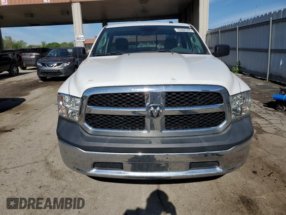 2018 Ram 1500 Tradesman z VIN 3C6JR6DT7JG304609, wystawiony jako Copart lot #55684295 z przebiegiem 73 075 mil mil oraz Szkoda całkowita • Salvage title. Historia ofert i sprzedaży dostępna na DreamBid. Obrazek 5.