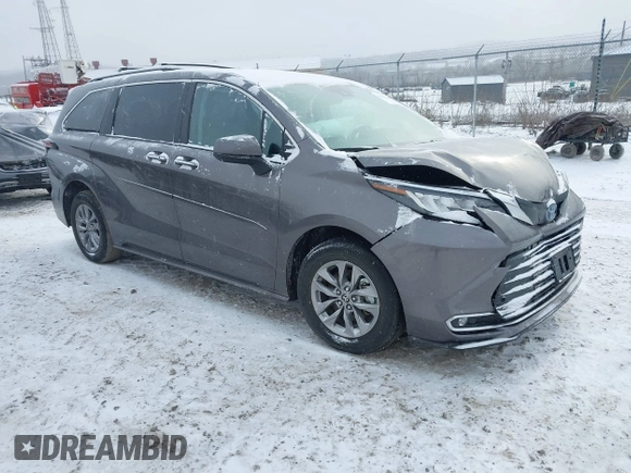 2022 Toyota Sienna XLE with VIN 5TDYRKEC4NS120170, listed as a IAAI auction lot 41630234 with 42,956 mi miles and . Bid and sale history available at DreamBid. Image 1.