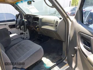 2005 Ford Ranger XL with VIN 1FTYR14U85PB08991, listed as a IAAI auction lot 41970746 with 361,978 mi miles. Bid and sale history available at carsss.com. Image 5.
