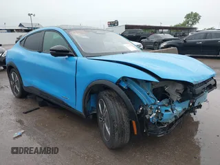 2023 Ford Mustang Mach-E Premium с VIN 3FMTK3R46PMA89994, выставлен на аукционе IAAI как лот 42195947 с пробегом Не указан миль и . История ставок и продаж доступна на DreamBid. Изображение 1.