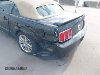 2005 Ford Mustang GT Deluxe with VIN 1ZVFT85H655215033, listed as a IAAI auction lot 41153294 with 71,436 mi miles and . Bid and sale history available at DreamBid. Image 6.