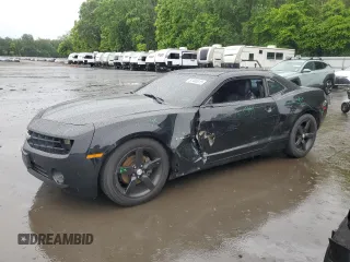 2012 Chevrolet Camaro 2LT z VIN 2G1FC1E3XC9123981, wystawiony jako Copart lot #57944815 z przebiegiem 183 379 mil mil oraz Szkoda całkowita • Salvage title. Historia ofert i sprzedaży dostępna na DreamBid. Obrazek 1.