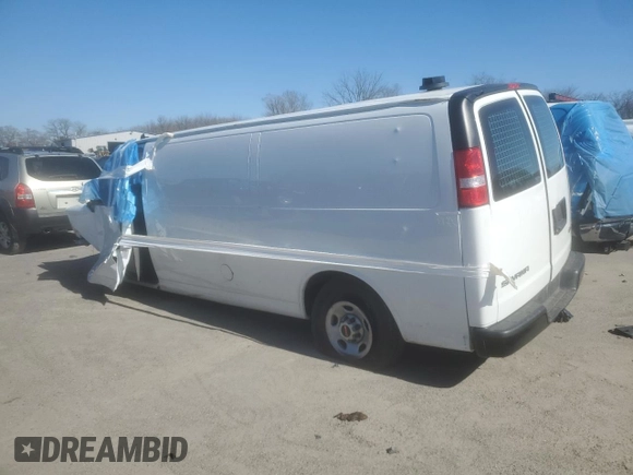 2024 GMC Savana Cargo Van with VIN 1GTZ7HFP5R1102780, listed as a Copart auction lot 42797835 with 0 mi miles and Salvage Title. Bid and sale history available at carsss.com. Image 2.